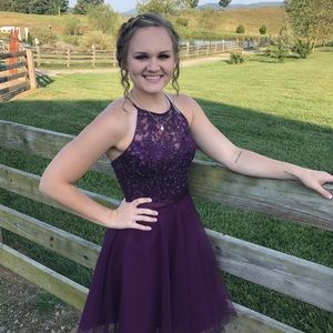 Meet your Posher, Courtney